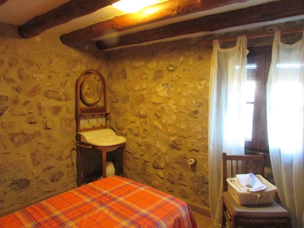 Can Font Guest House Siurana  Exterior photo
